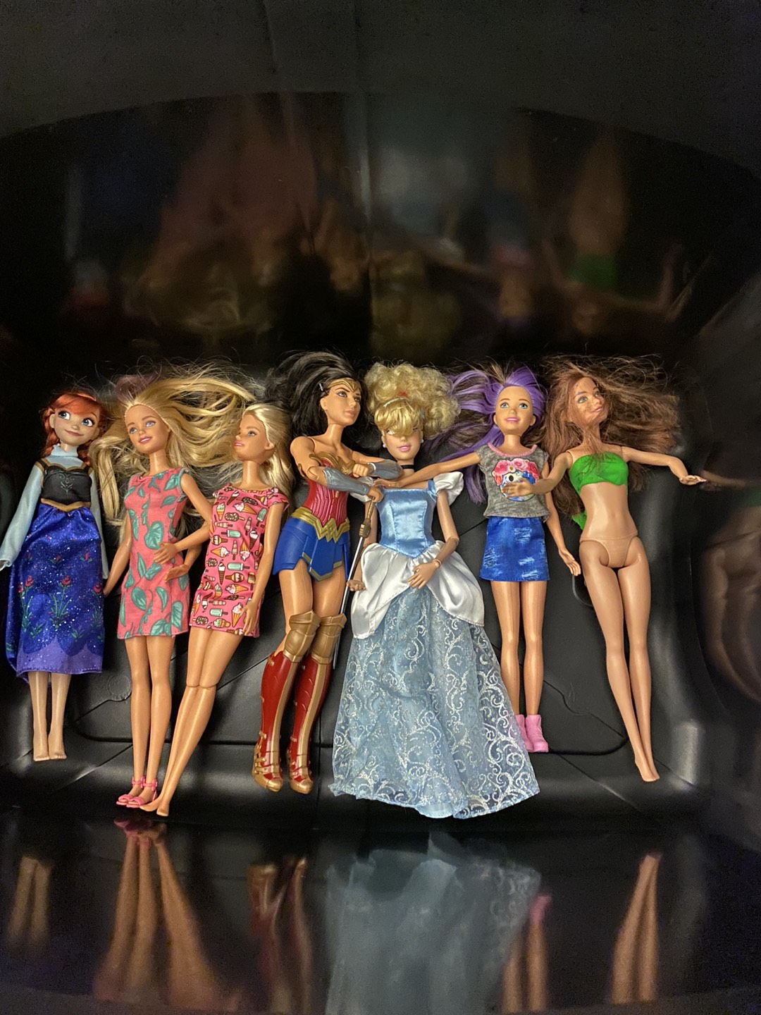 Lot of Barbie dolls & accessories!
