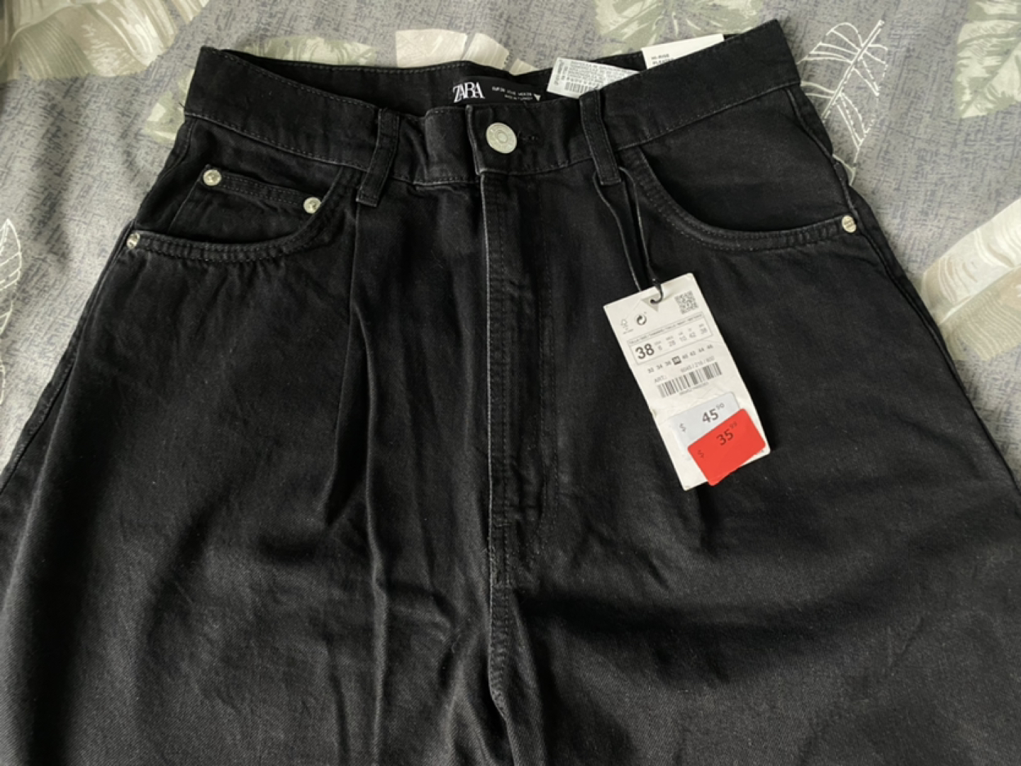 ZARA high rise balloon jeans image indicator(2)