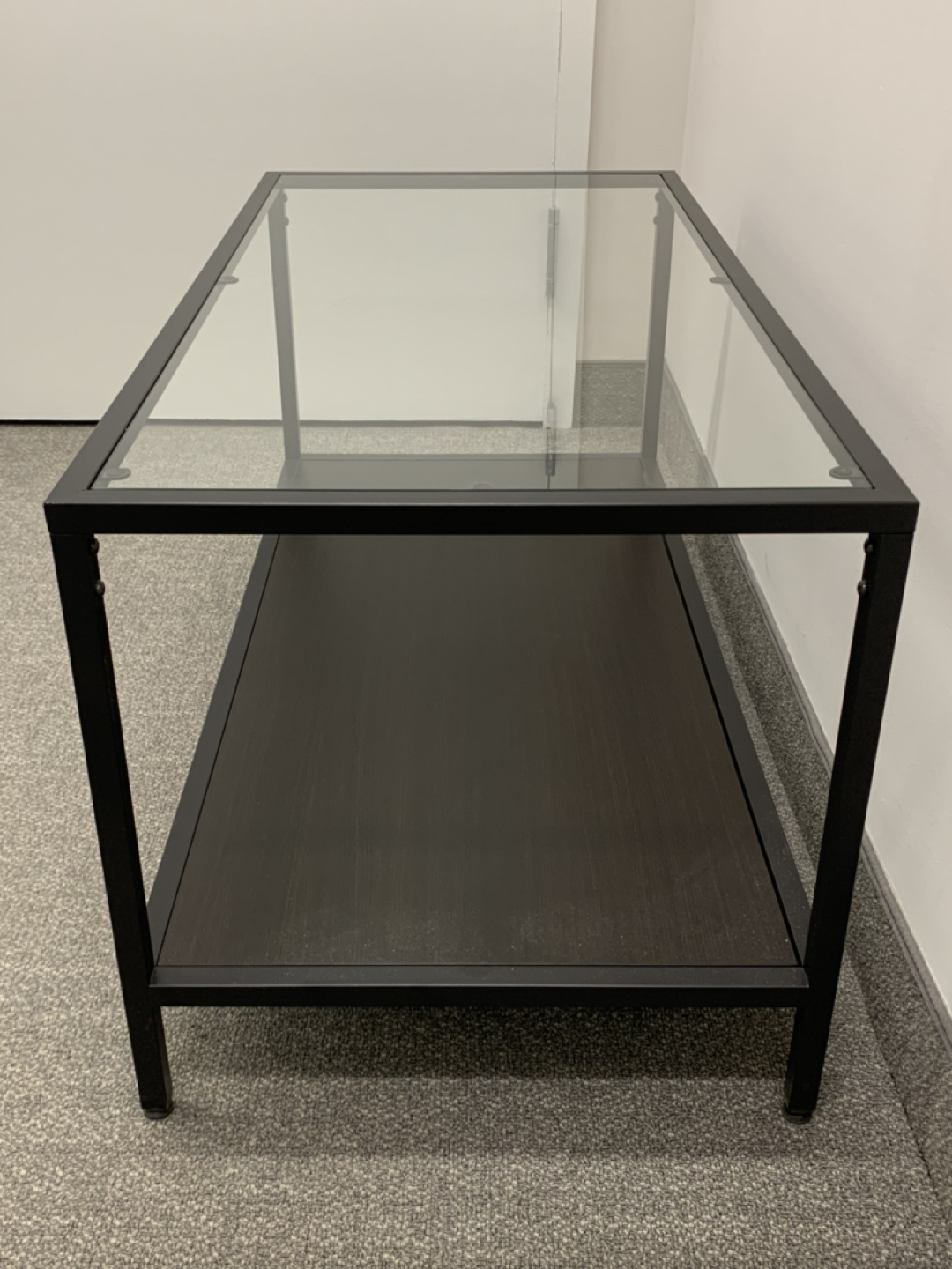 Lovely Glass Table from professional office - photo 3
