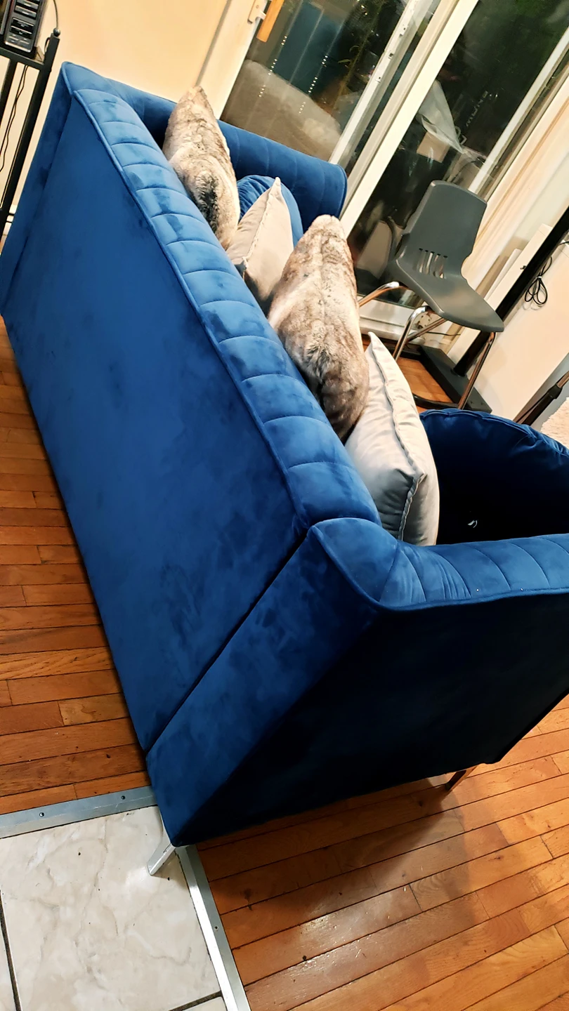 Beautiful blue velvet sofa like new - photo 5