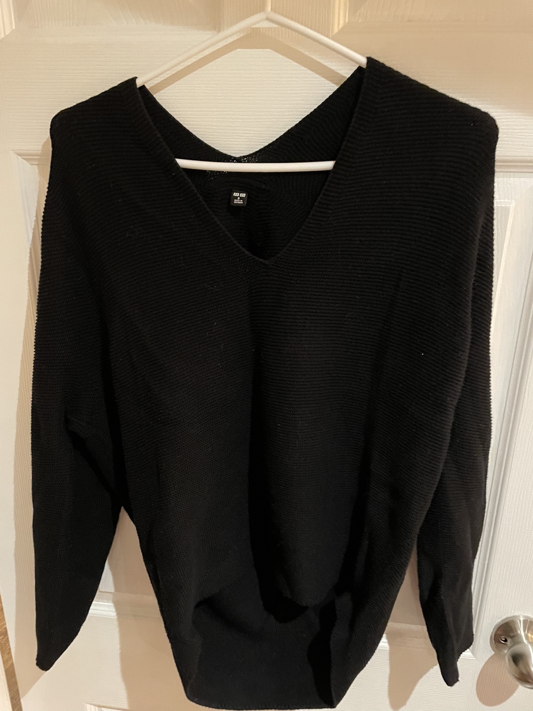 Uniqlo black sweater