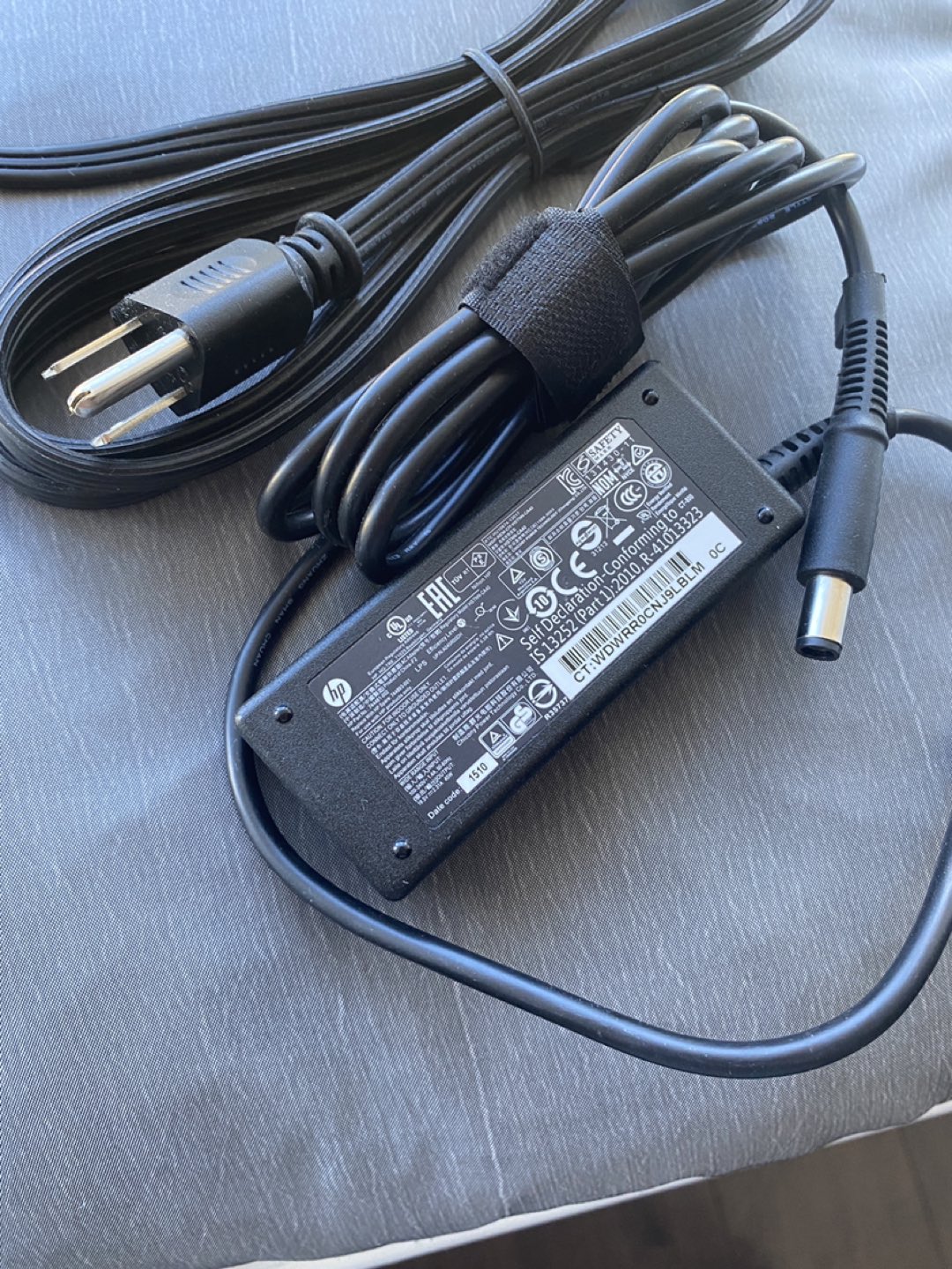 New Genuine HP CT-800 Power Adaptor for Laptops thumbnail