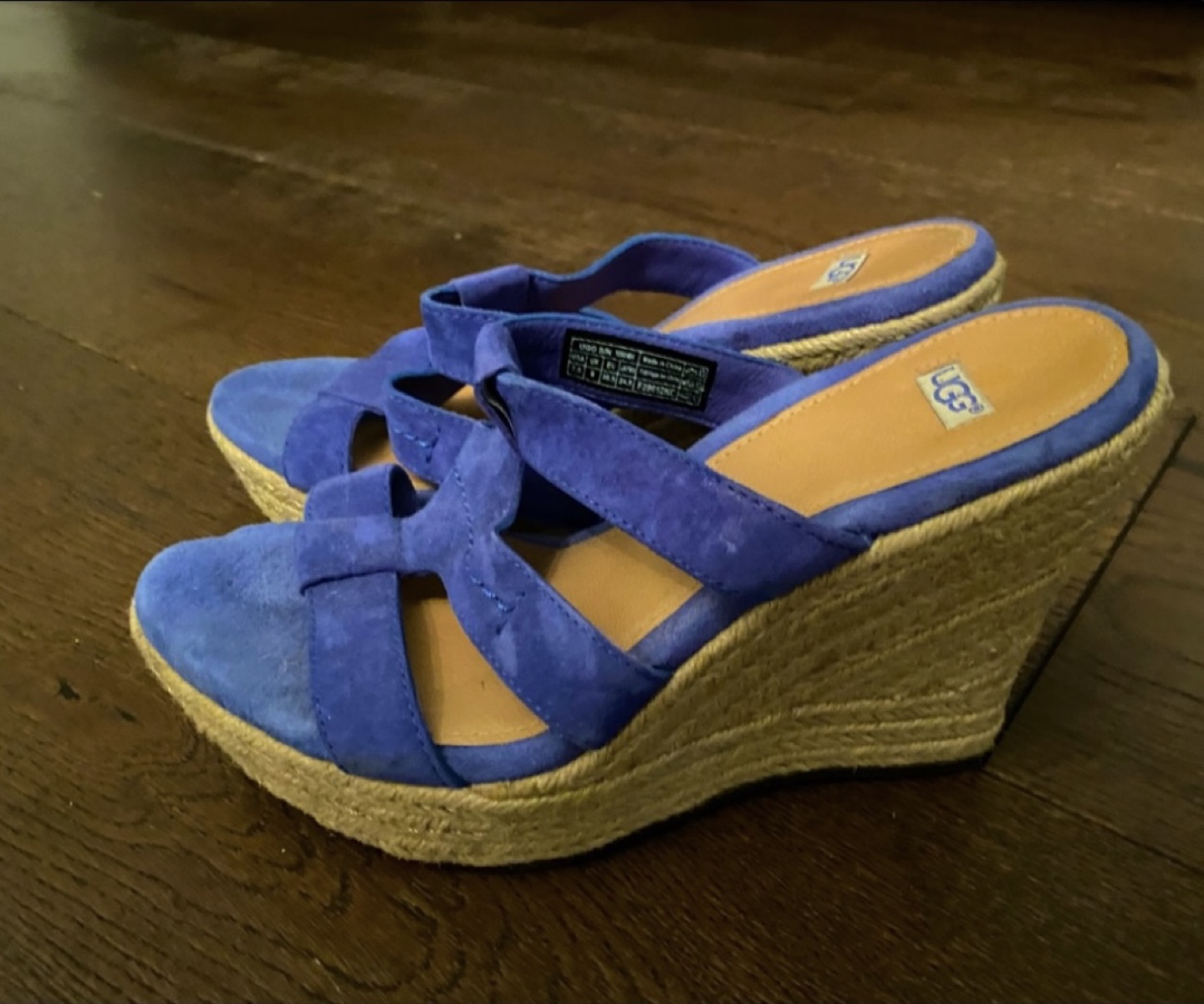 Ugg Sandals thumbnail