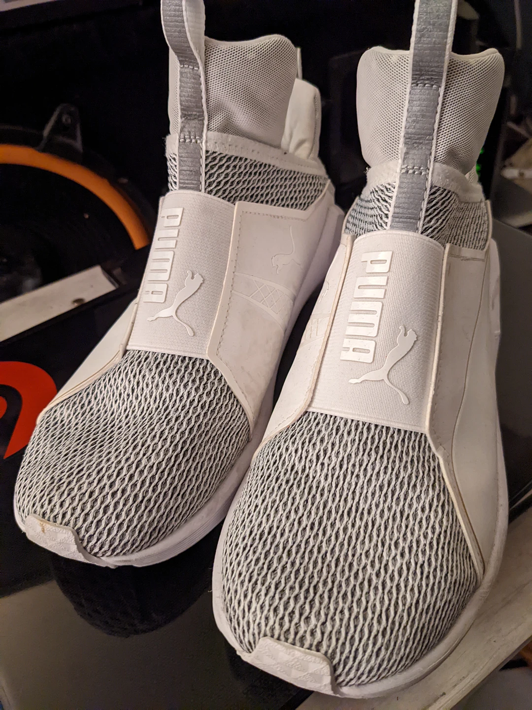 hardly worn puma shoes size 7 thumbnail