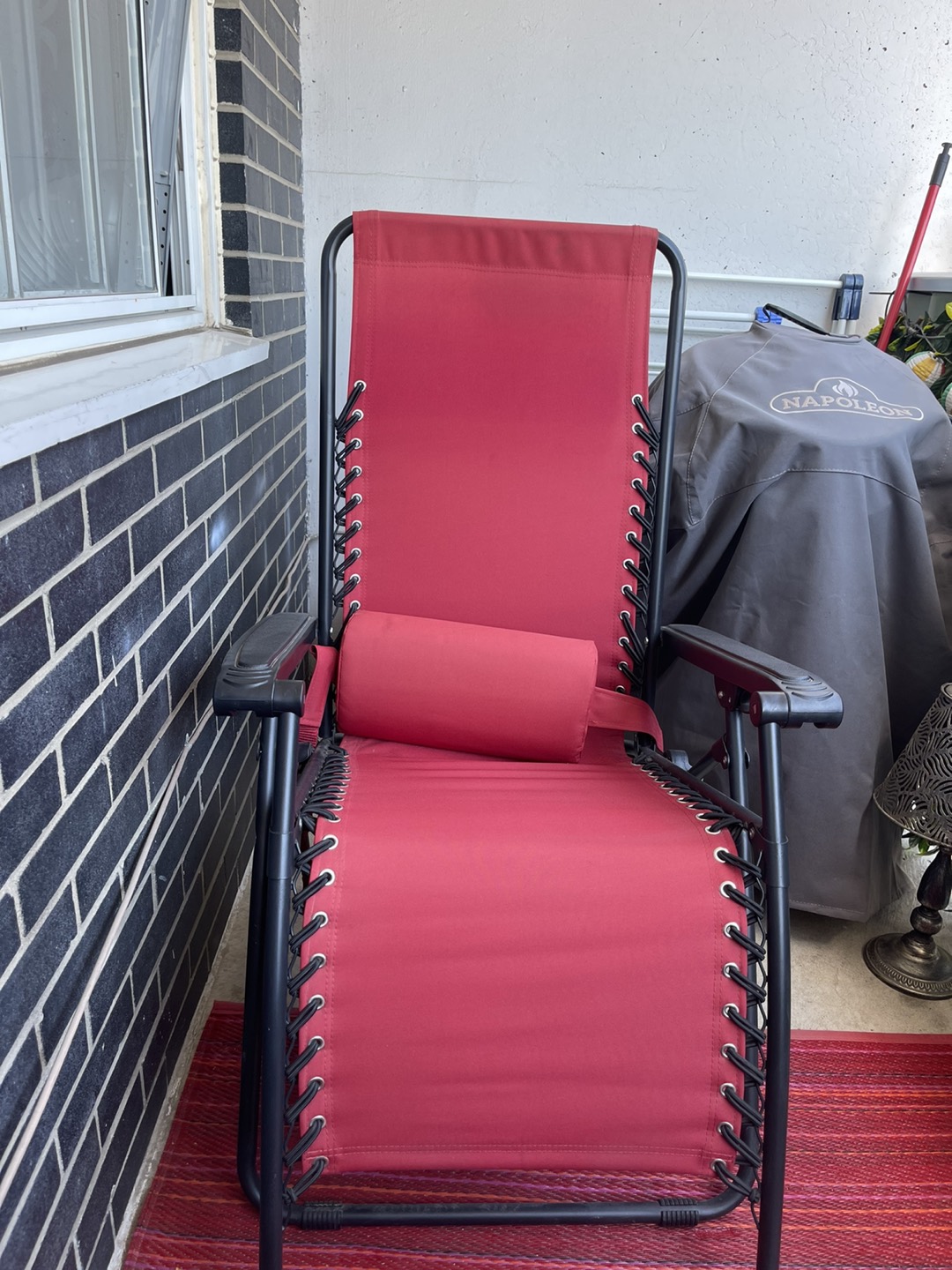 Lawn chair thumbnail