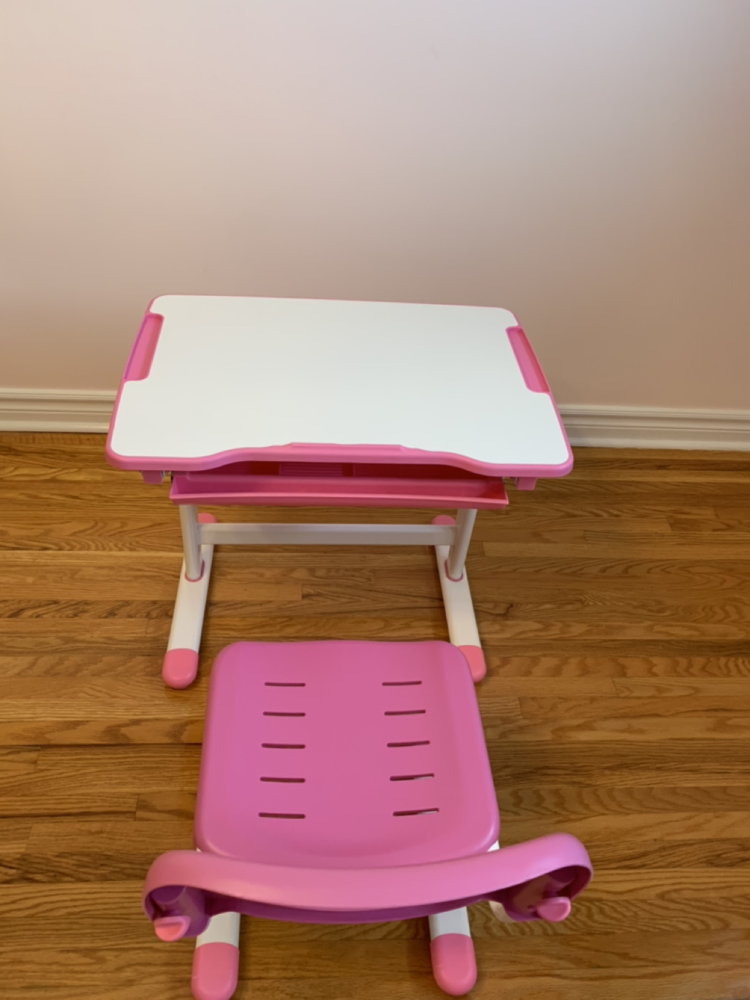 Children desk