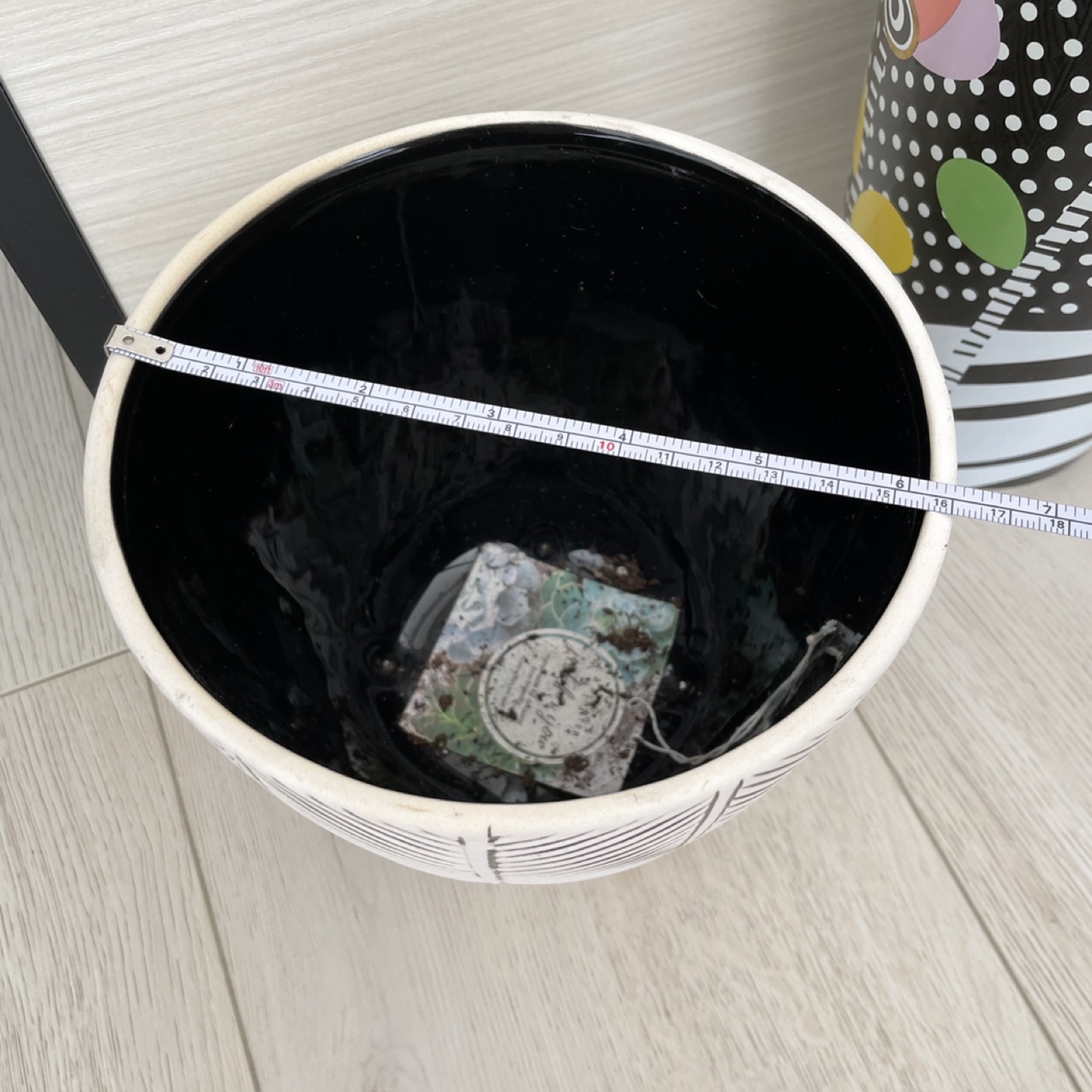 Pot for plants image indicator(3)