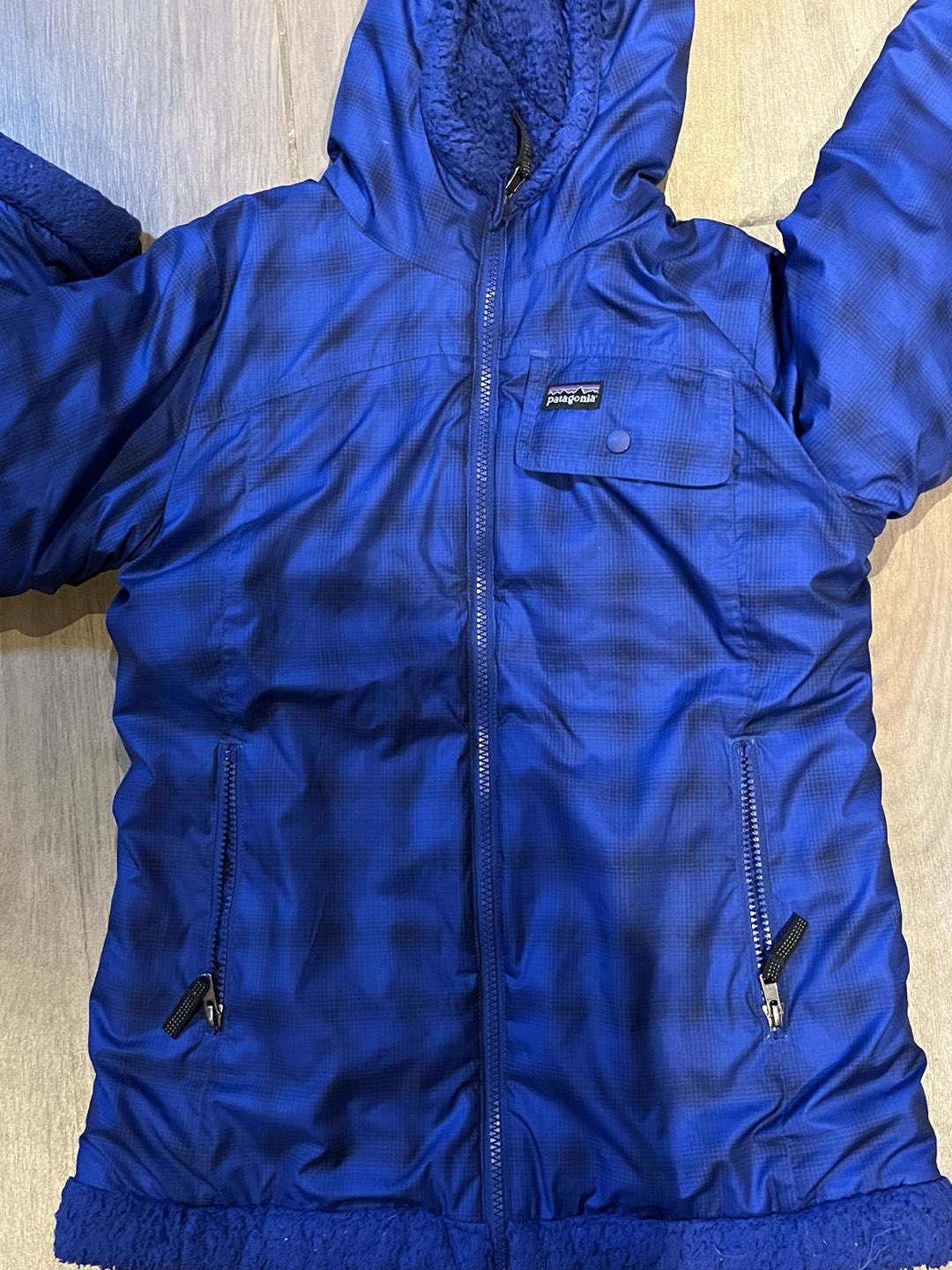 Girls size 10 Patagonia reversible jacket thumbnail