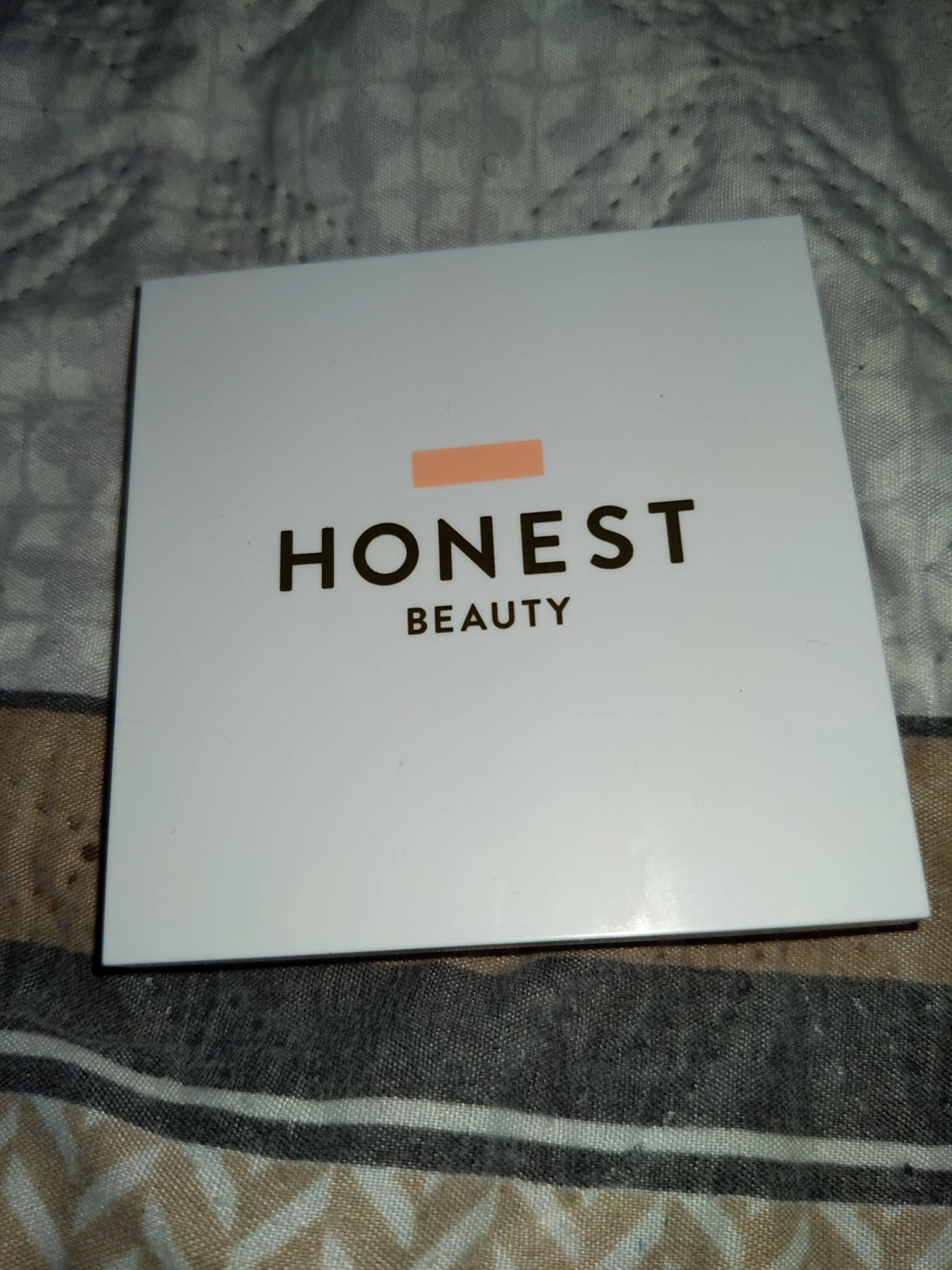 honest Beauty everything cream foundation image indicator(2)