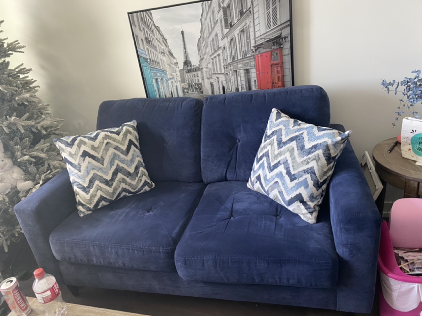 Love seat For Sale thumbnail