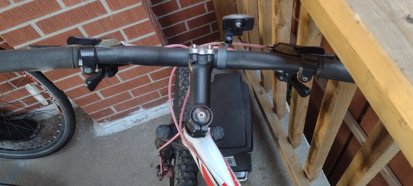 Medium CCM racing bike image indicator(2)