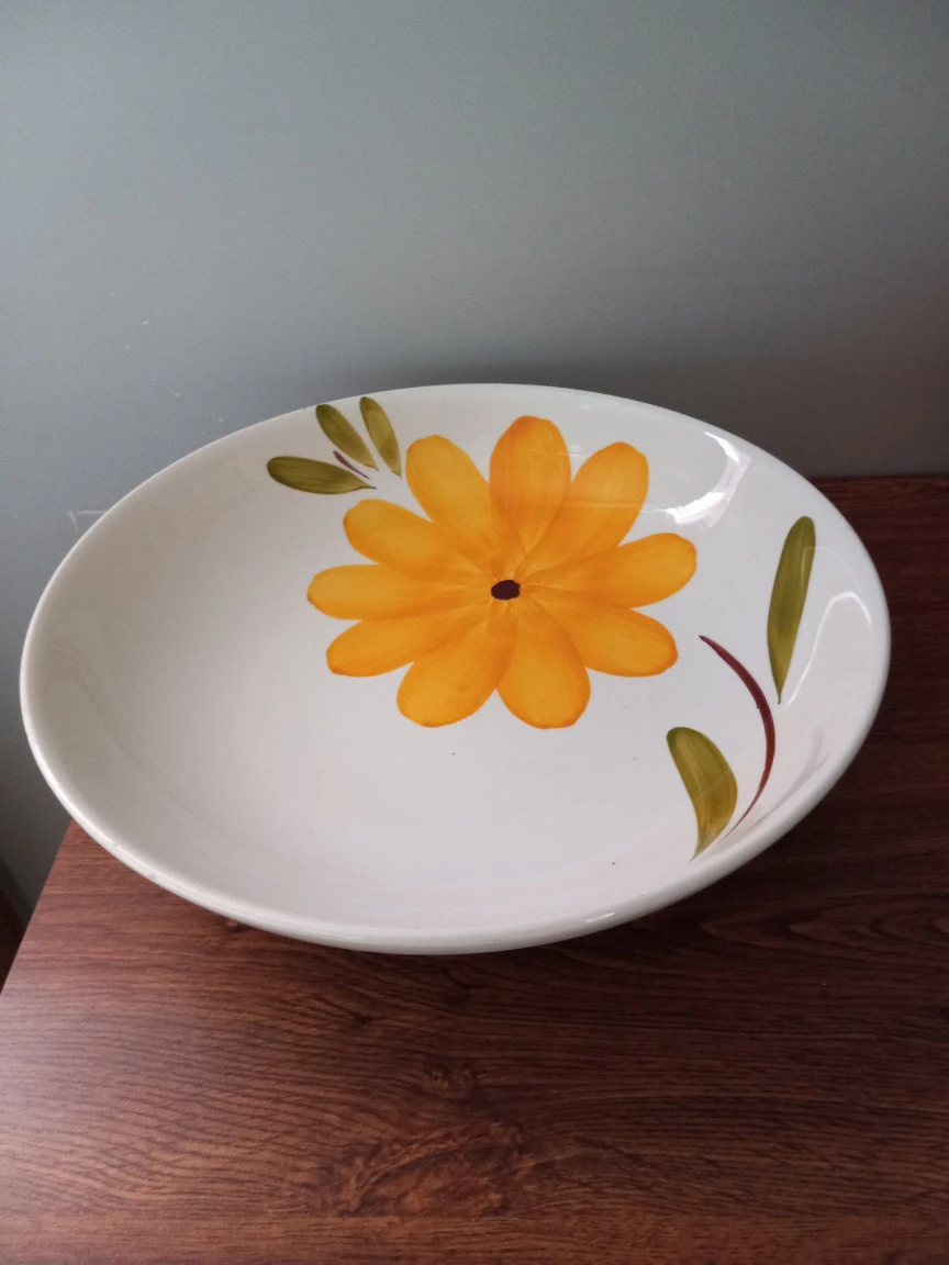 large pasta/vegetable server thumbnail