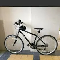 700C Mens Schwinn Avenue Hybrid bike CHEAP!!!!