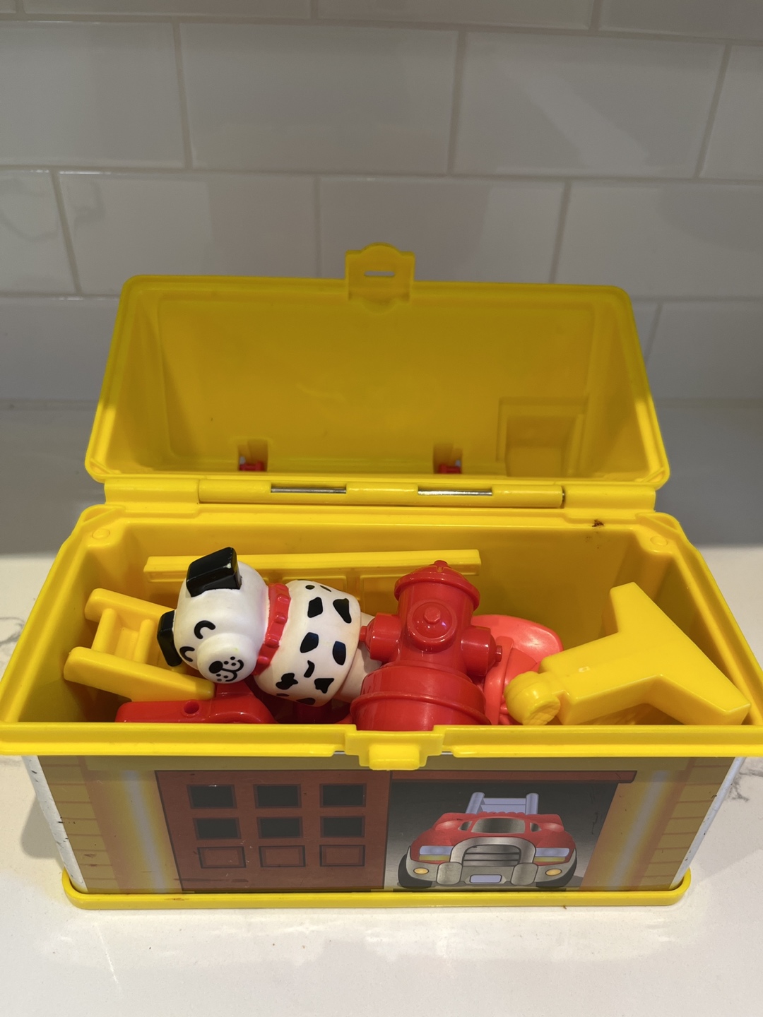 2008 Fisher Price Play Family Fire Station Toy with Handle - photo 3
