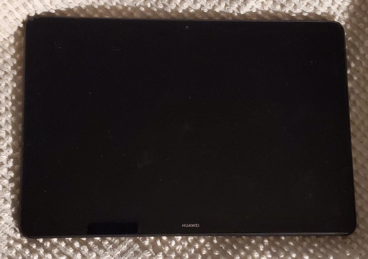 Huawei mediapad T5 10 32gb black with charger and cord