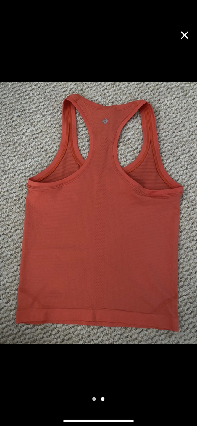 *Like new* lululemon tank top image indicator(4)
