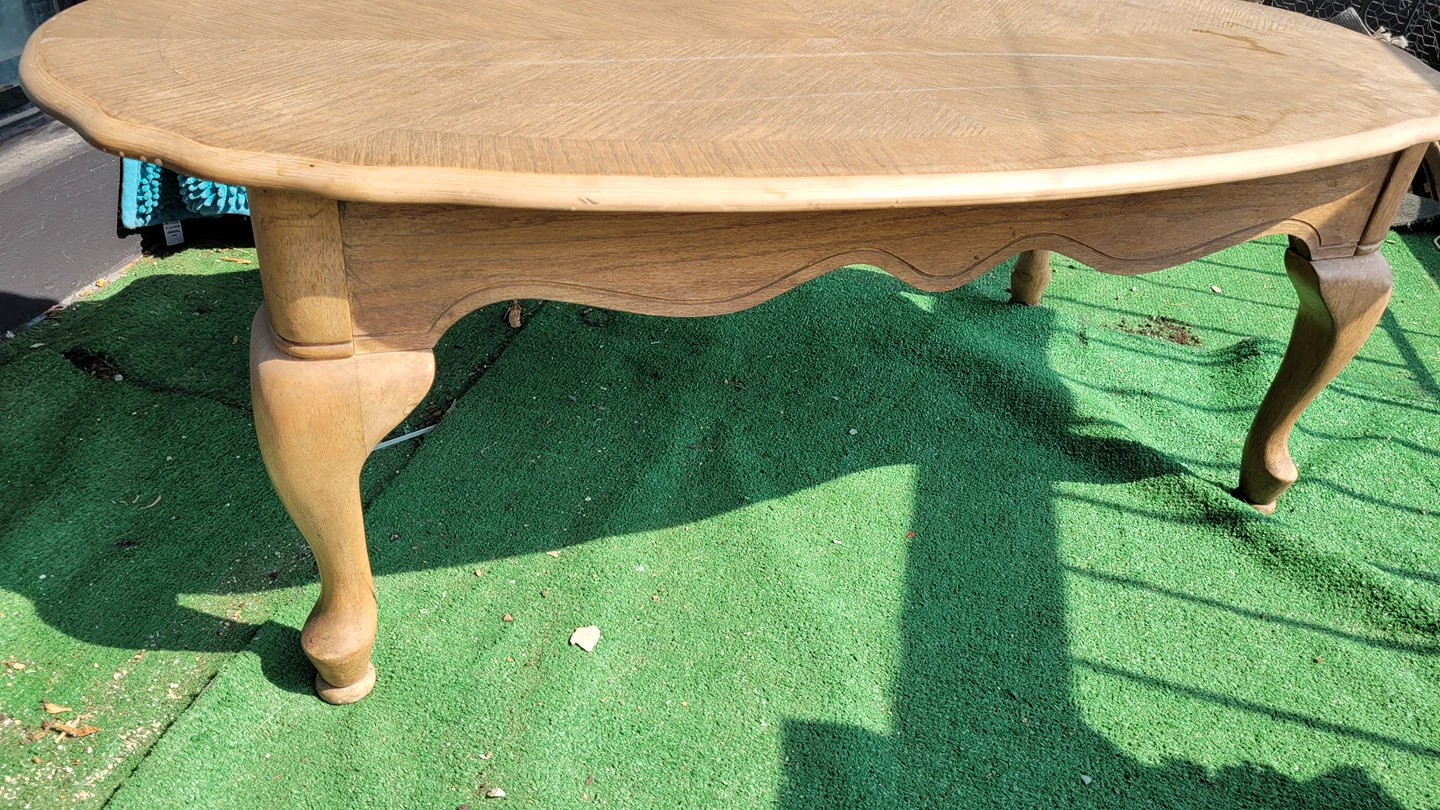 Coffee table -FREE image indicator(2)