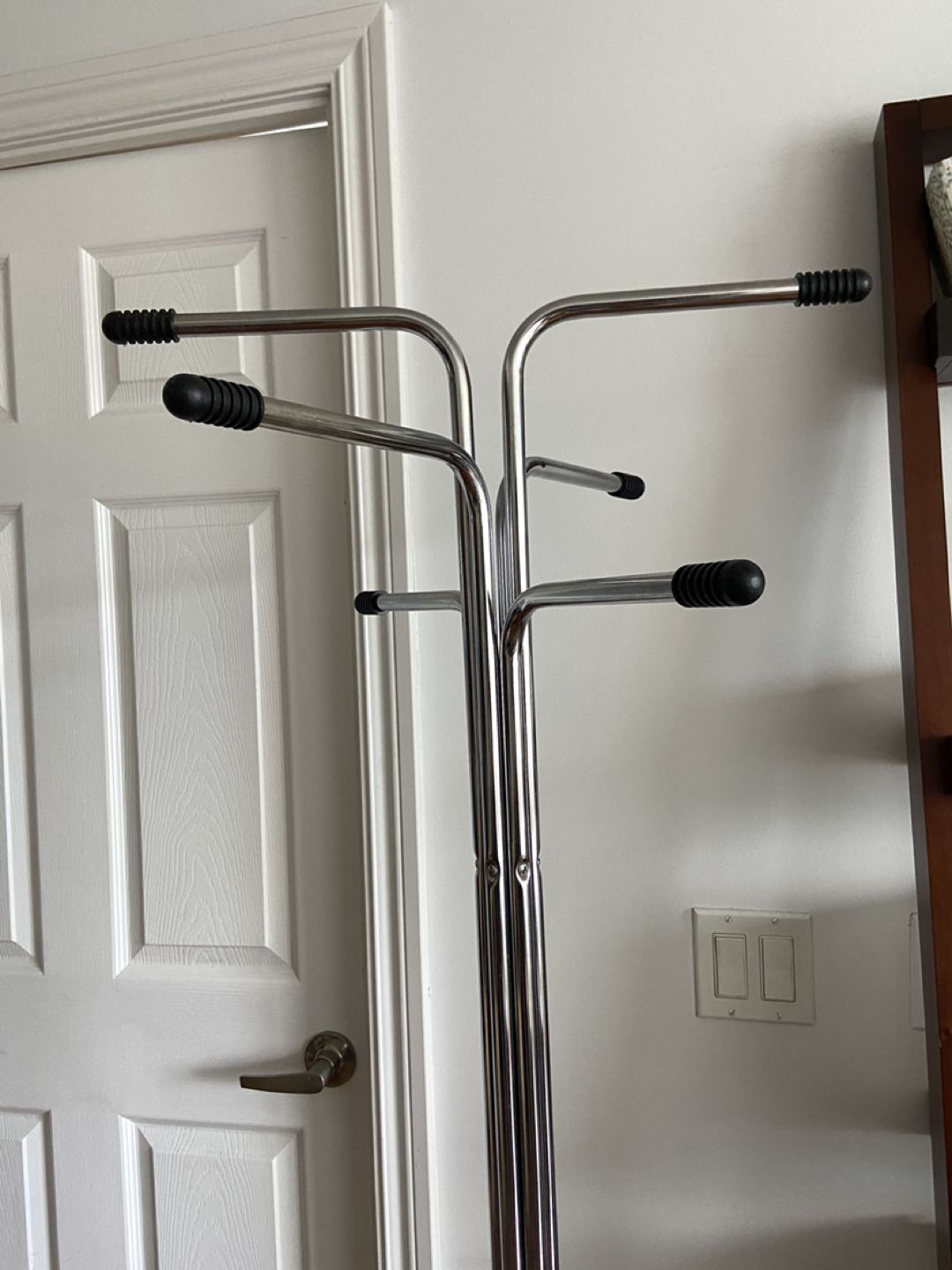 Metal coat hanger thumbnail