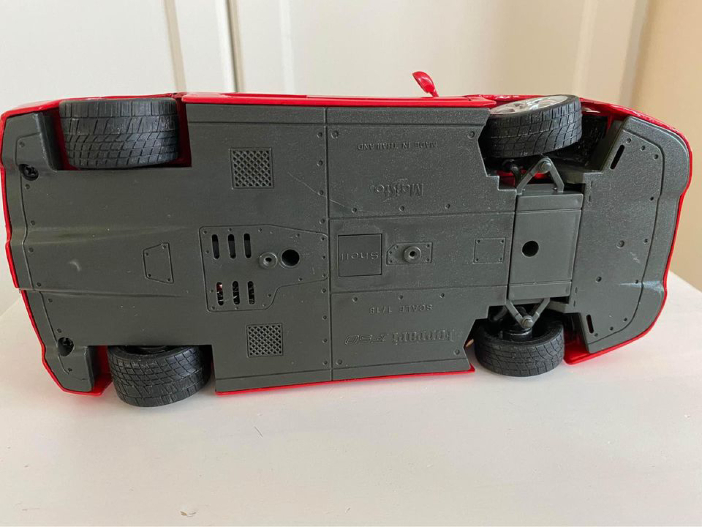 Maisto Ferrari F50 1/18 image indicator(9)