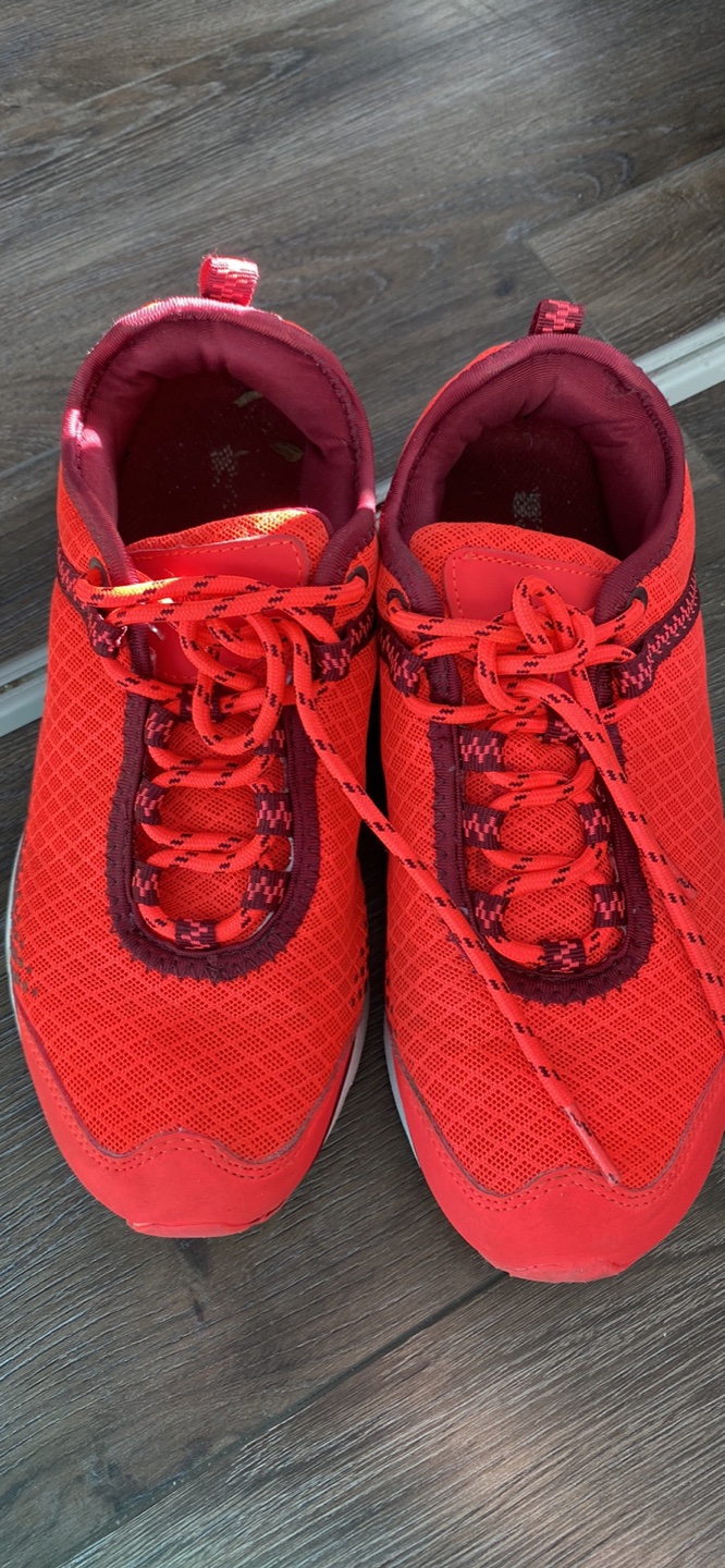 Ladies shoes