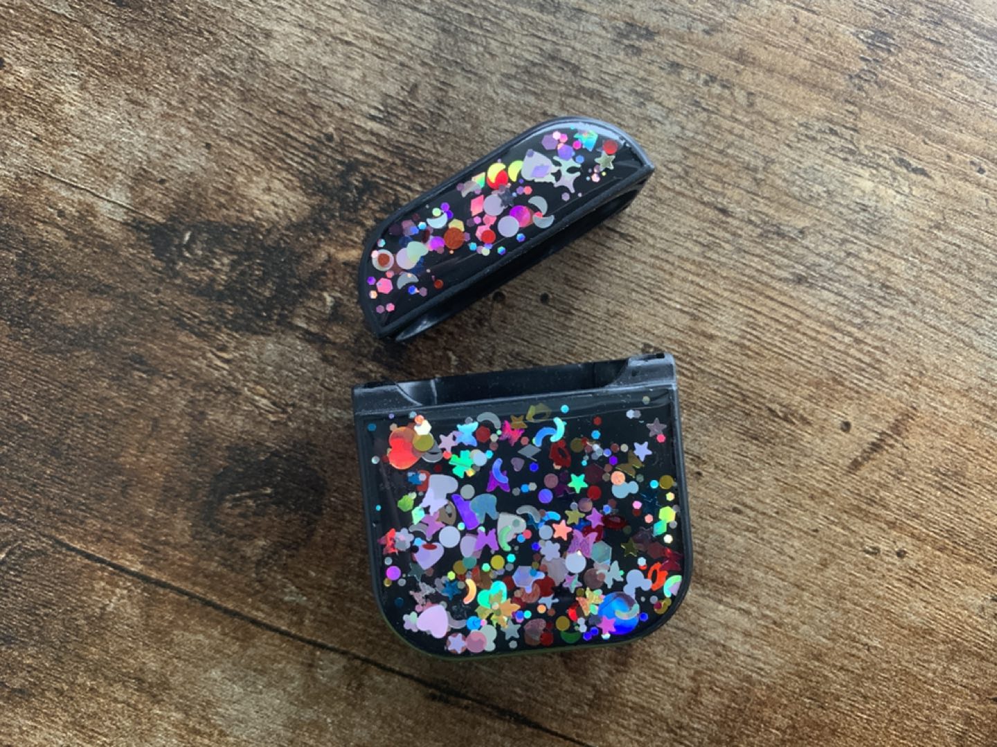 Sparkle airpod case - photo 2