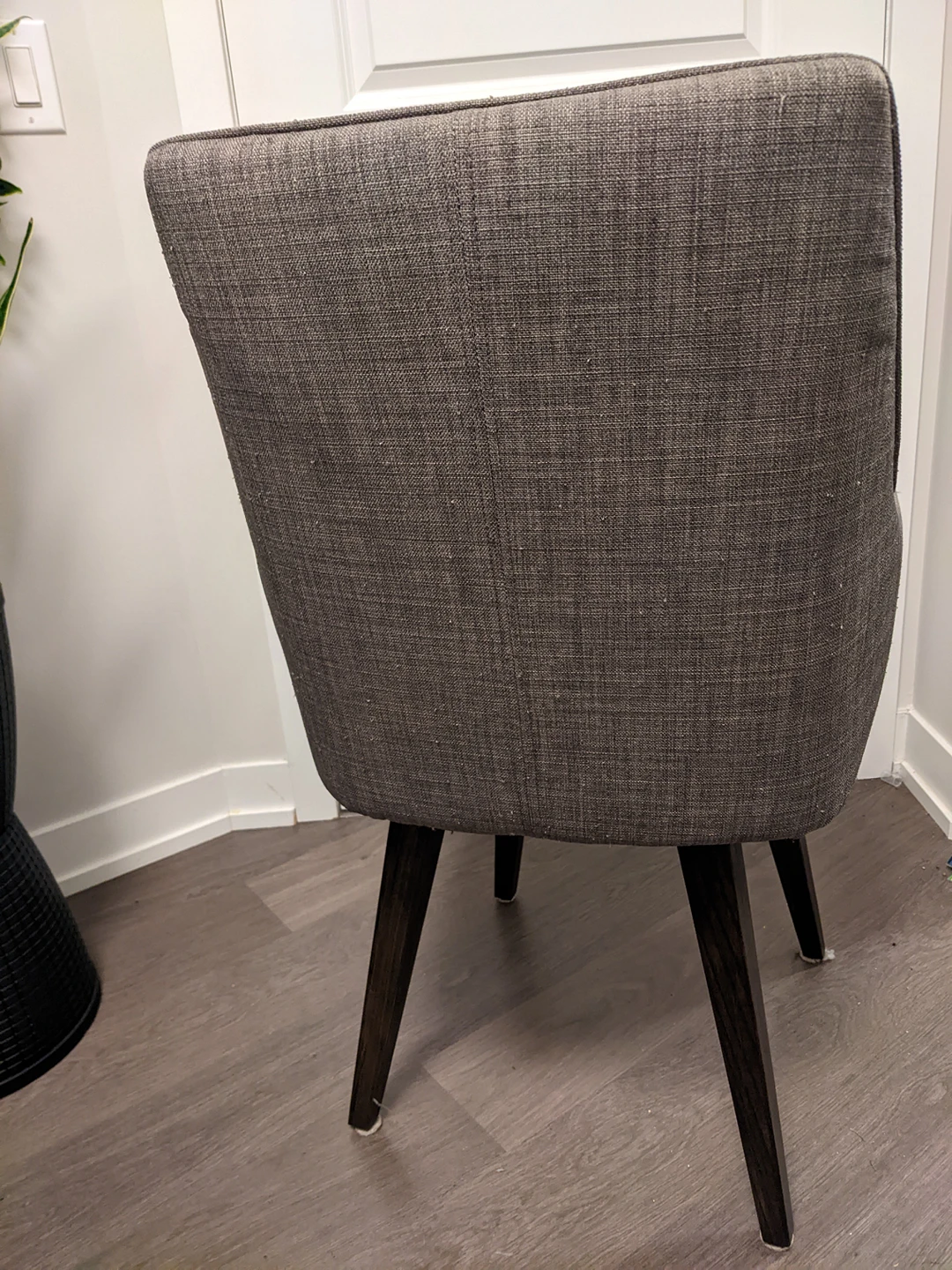 swivel lounge/ reading chair image indicator(3)