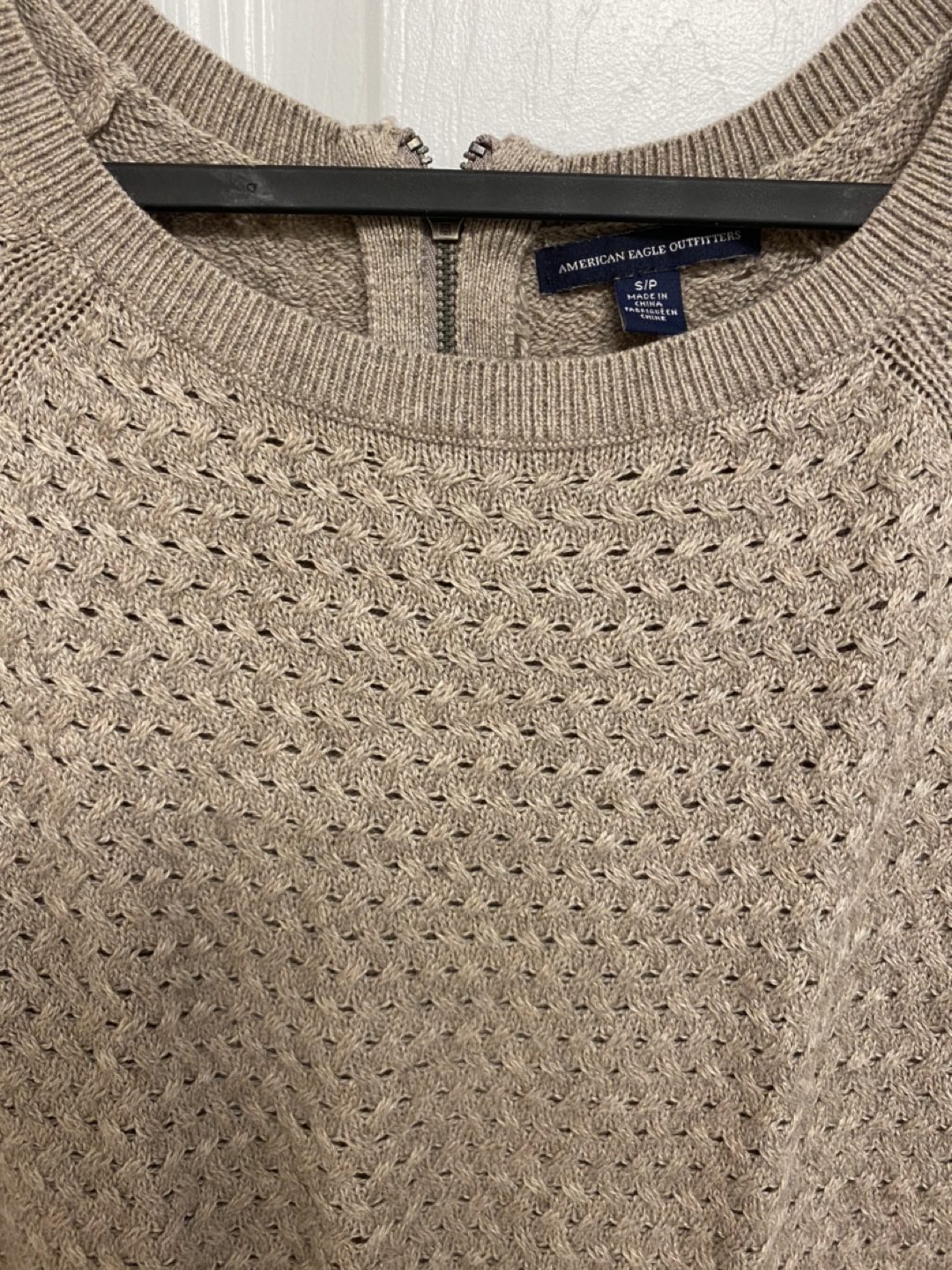 American Eagle light sweater image indicator(2)