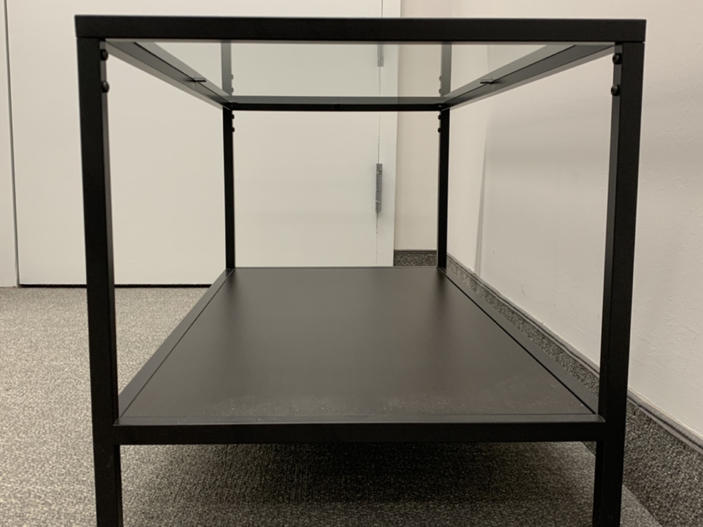 Lovely Glass Table from professional office - photo 2