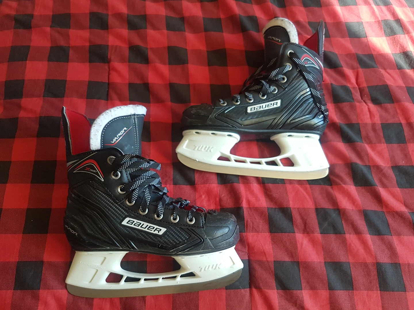 Bauer Ice Skates Size 36 image indicator(2)