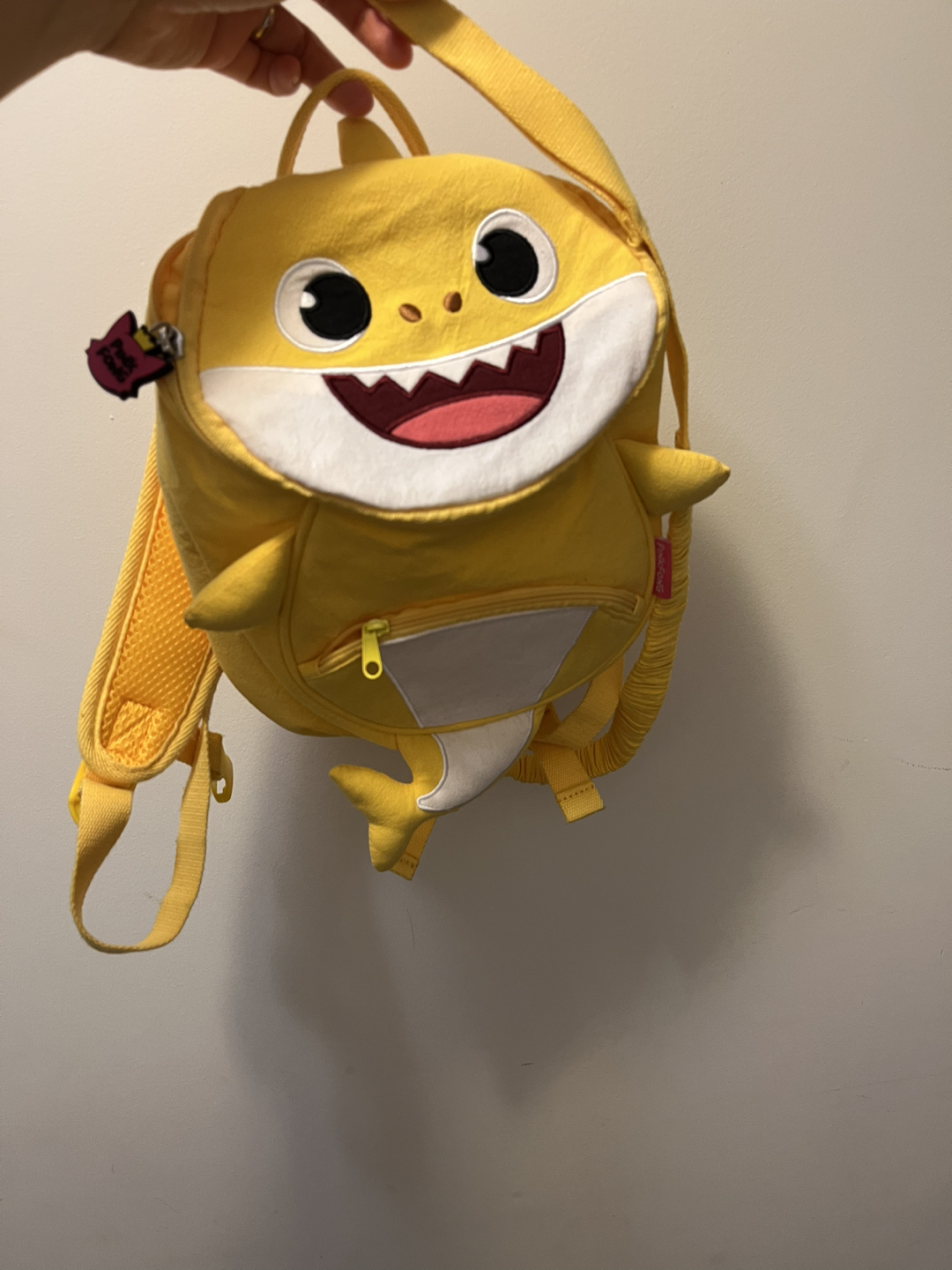 Baby shark backpack with harness - photo 2