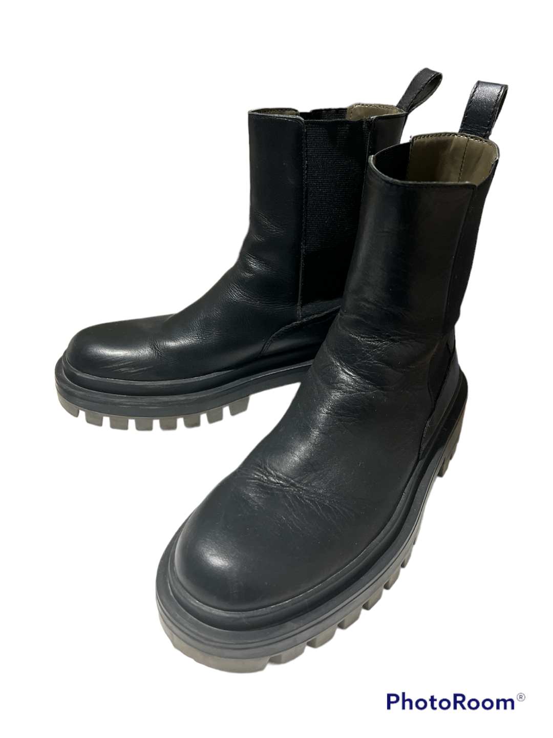 Zara black boots - comfortable and cute - like new - 6.5 - photo 2