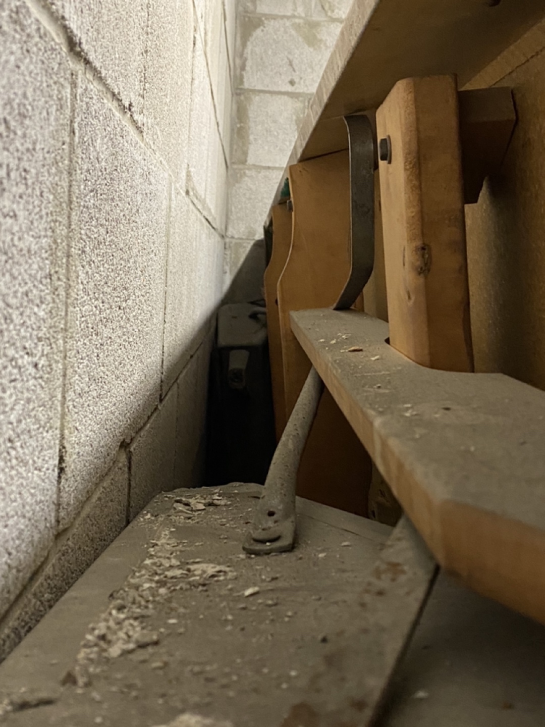 Freecycle Vintage Pool table Davisville & Yonge image indicator(5)