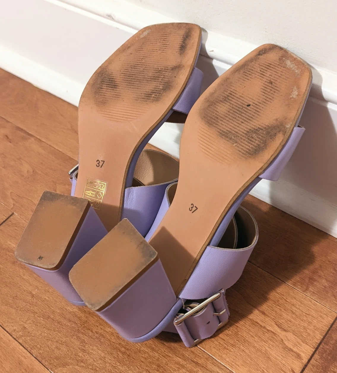 L'intervalle - Lilac/Purple cross-over blocky heel sandals image indicator(4)