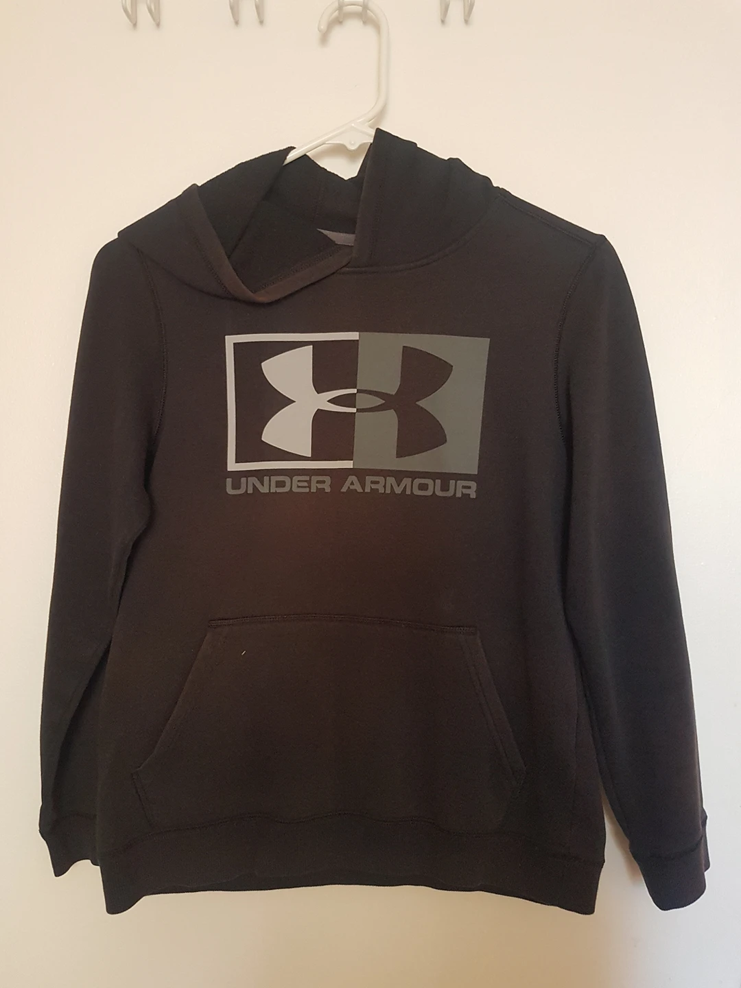 Under Armour Hoodie thumbnail
