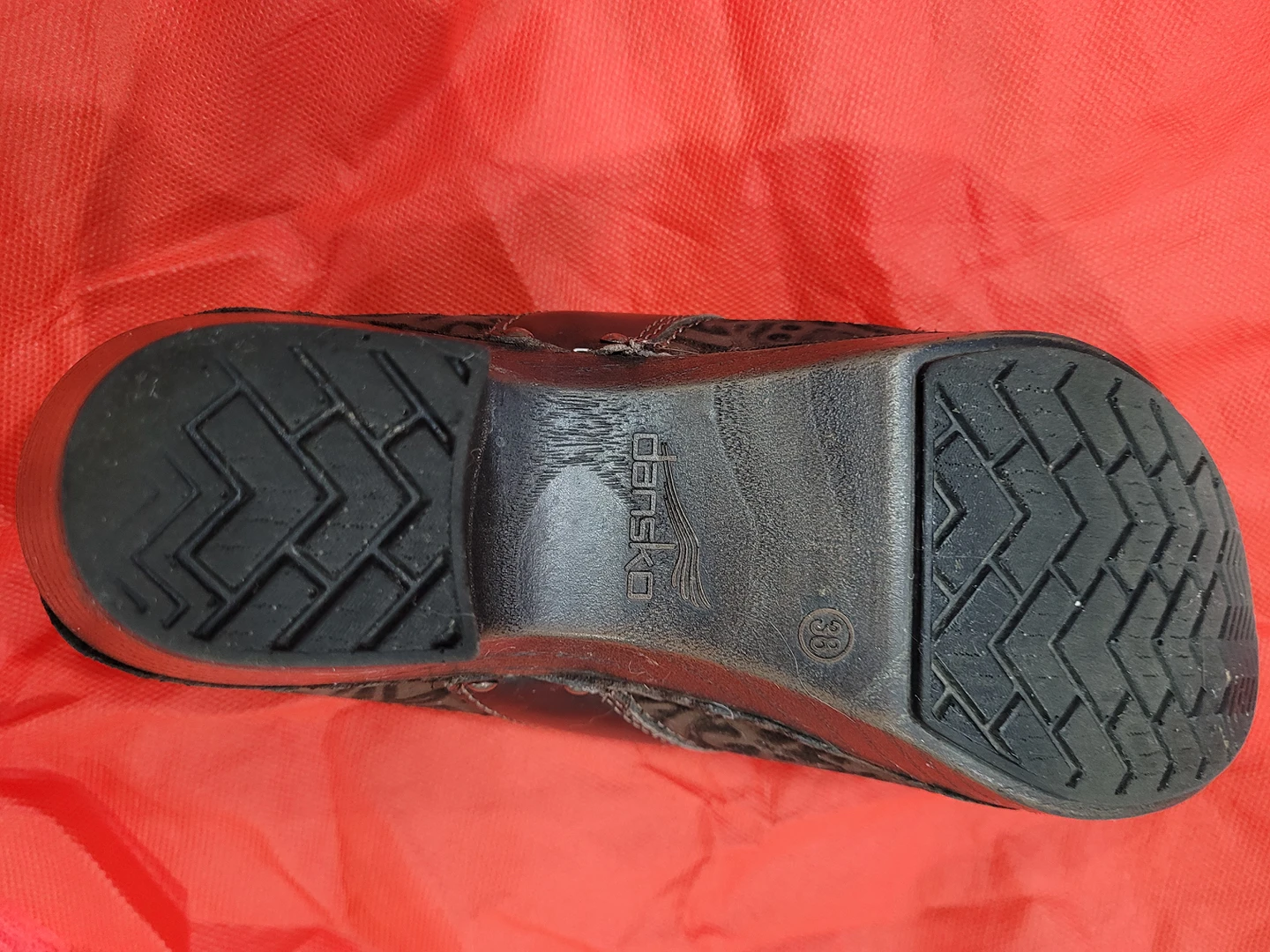 Dansko Clogs 38 (7.5/8.0) image indicator(3)