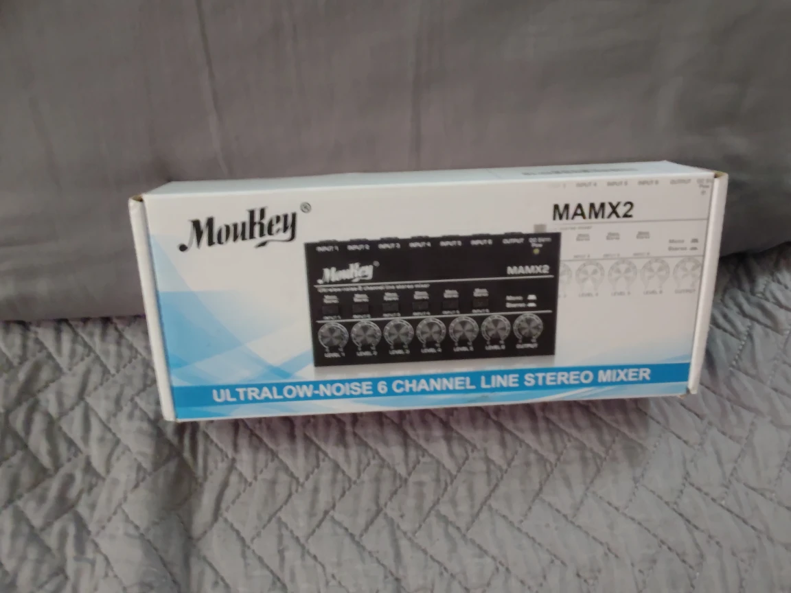Moukey MAMX2 Ultra Low-Noise 6 Channel Line Stereo Mixer