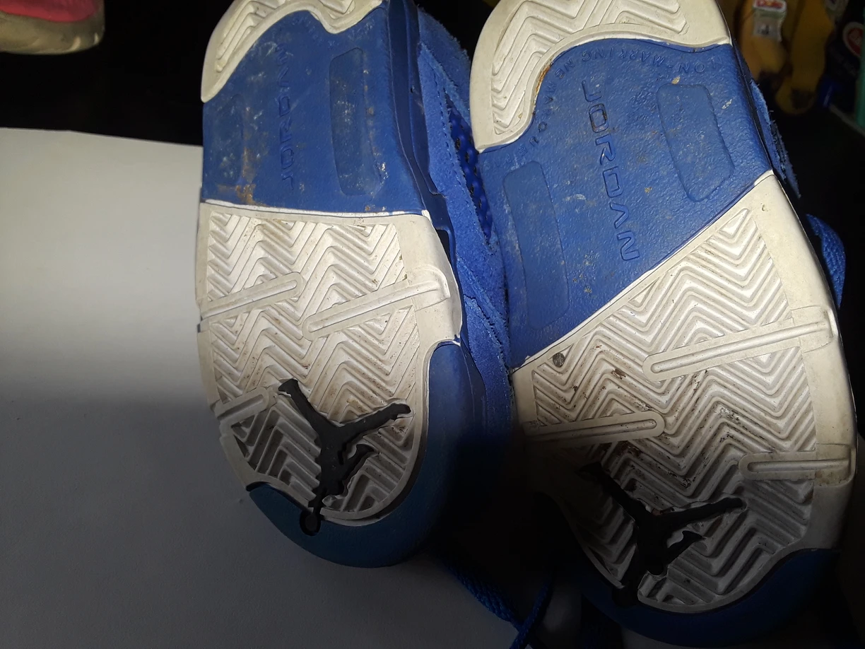 Kids boots image indicator(2)