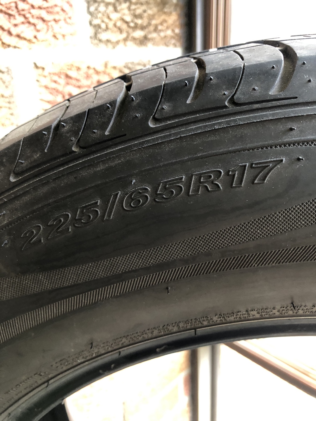 2 Tires (All Season)225/65 R17 - photo 2