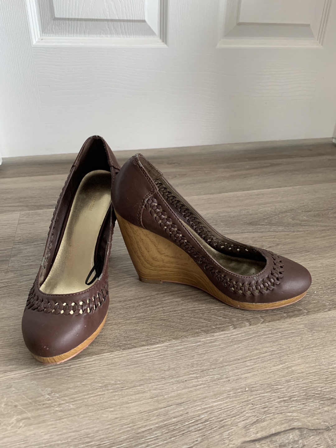 H&M Wedge thumbnail