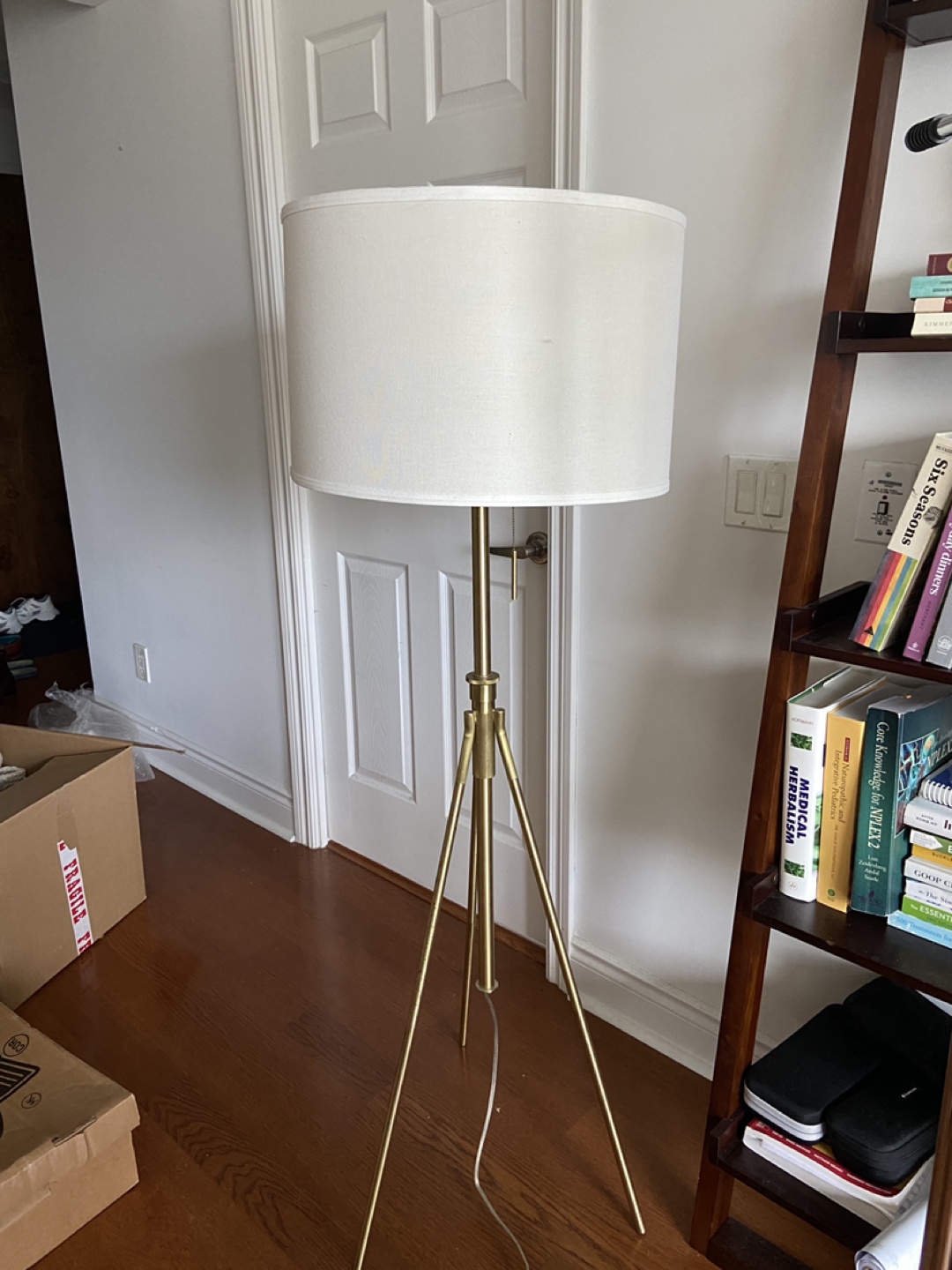 White standing lamp thumbnail