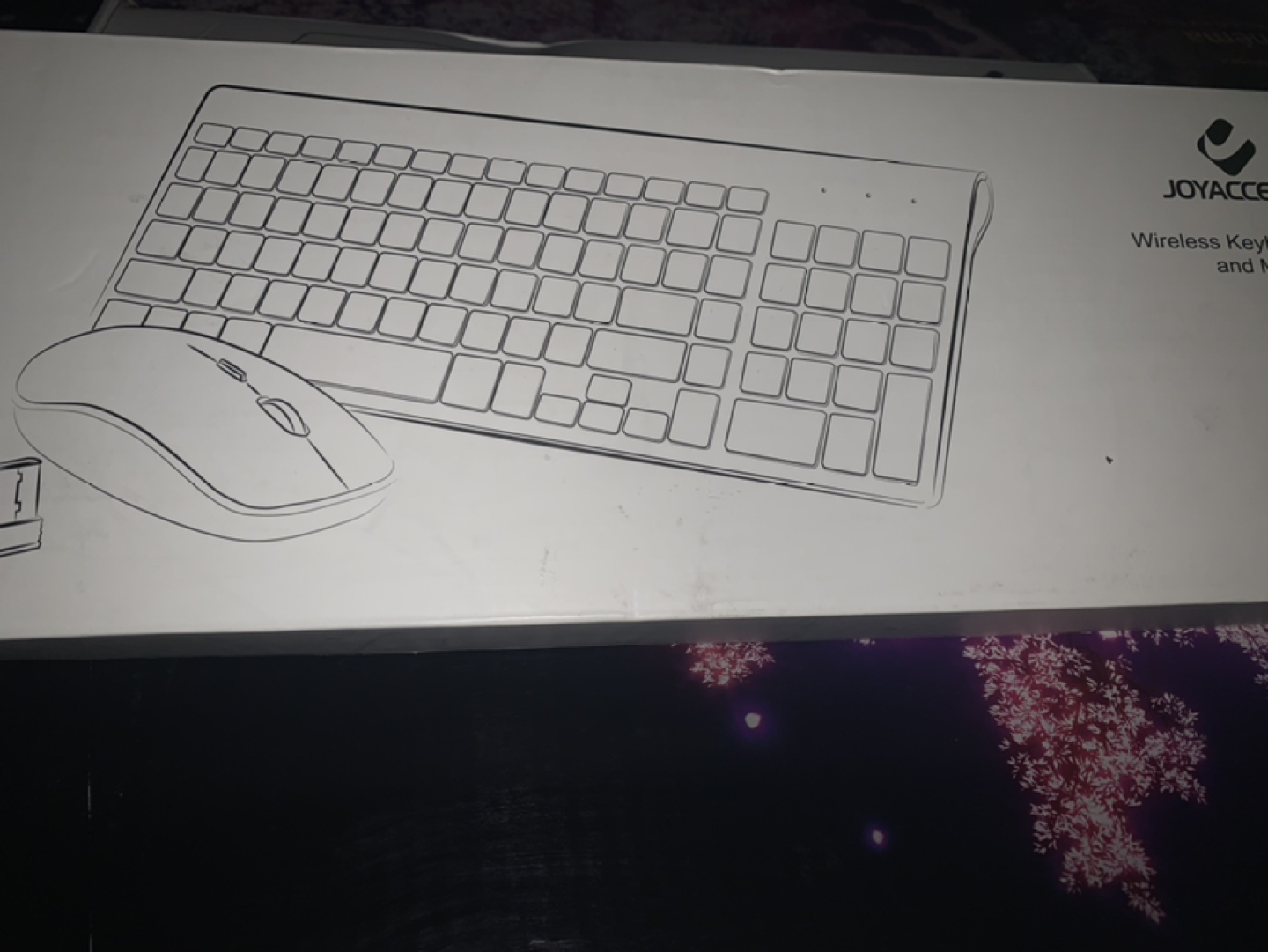 Wireless keyboard with mouse