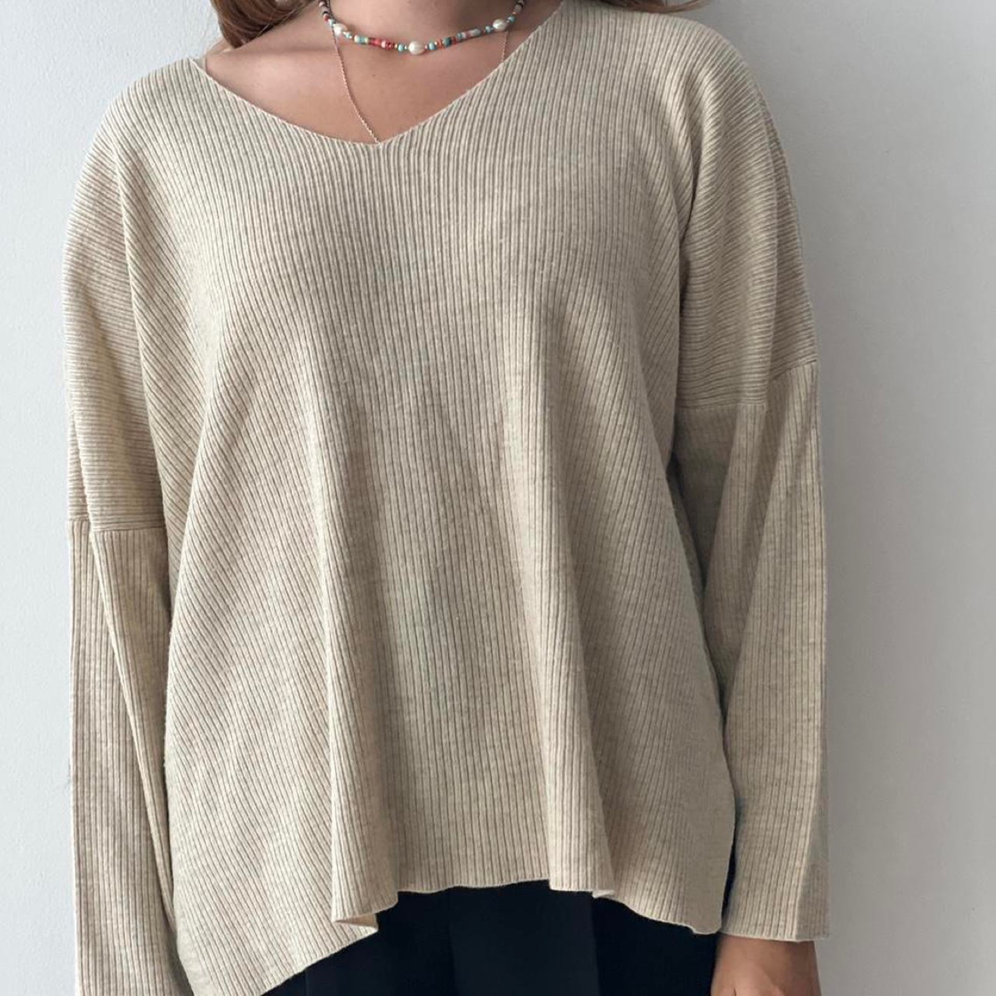 Cream-coloured one size fits all sweater - photo 4