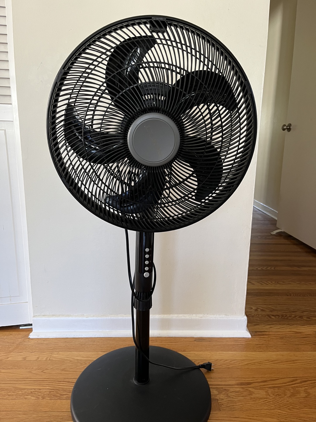 Standing fan thumbnail