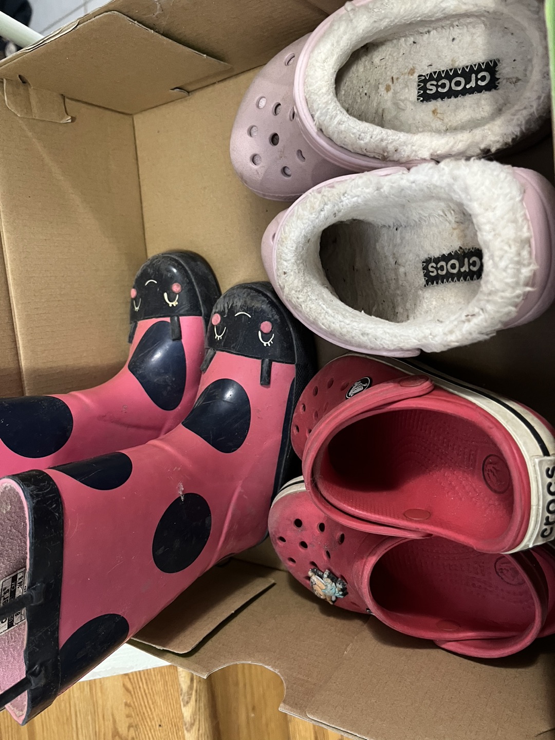 Crocs toddler size 8-9 thumbnail