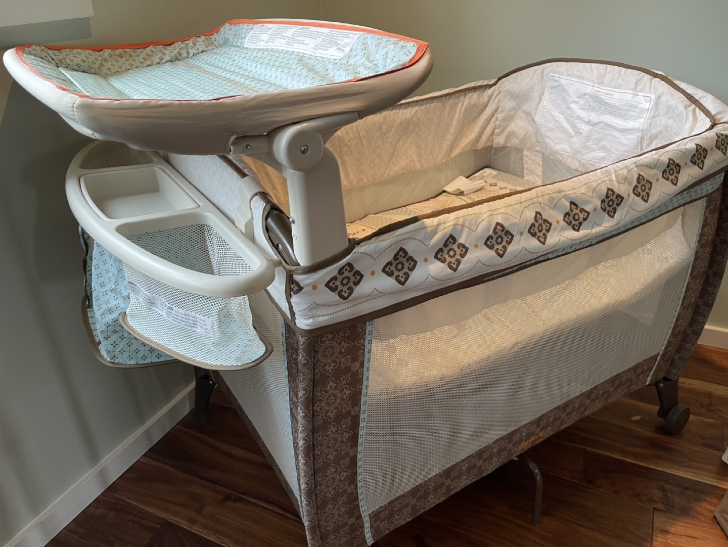 Carter's Animal Parade Jumpin' Fun Playard and Changer - photo 4