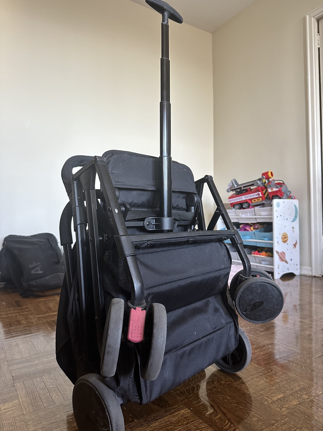 Umbrella stroller for travel (airplane) - photo 2
