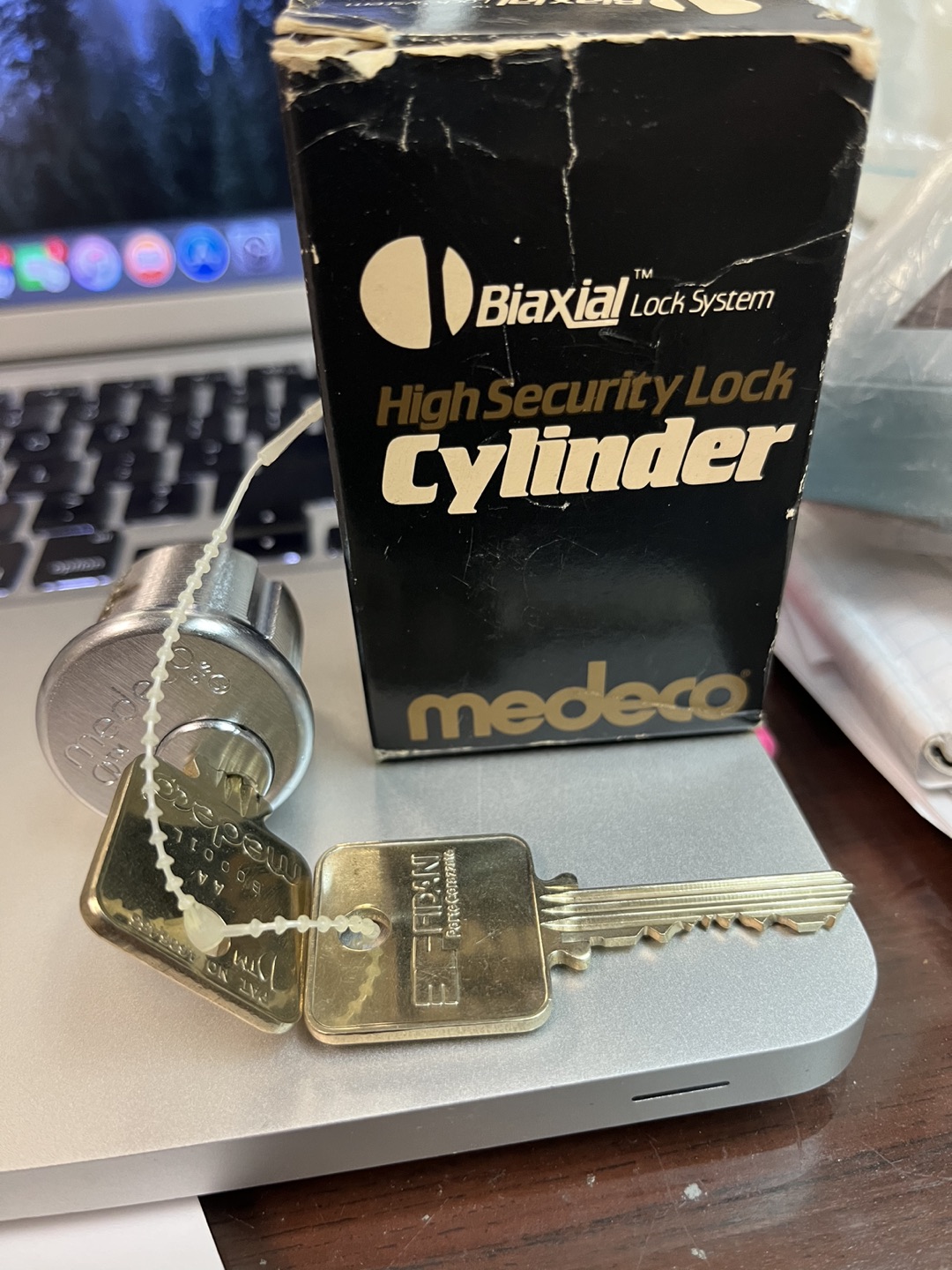 Medeco door cylinder