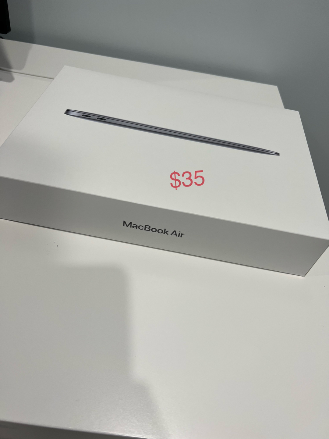 Apple gadgets empty boxes - photo 3