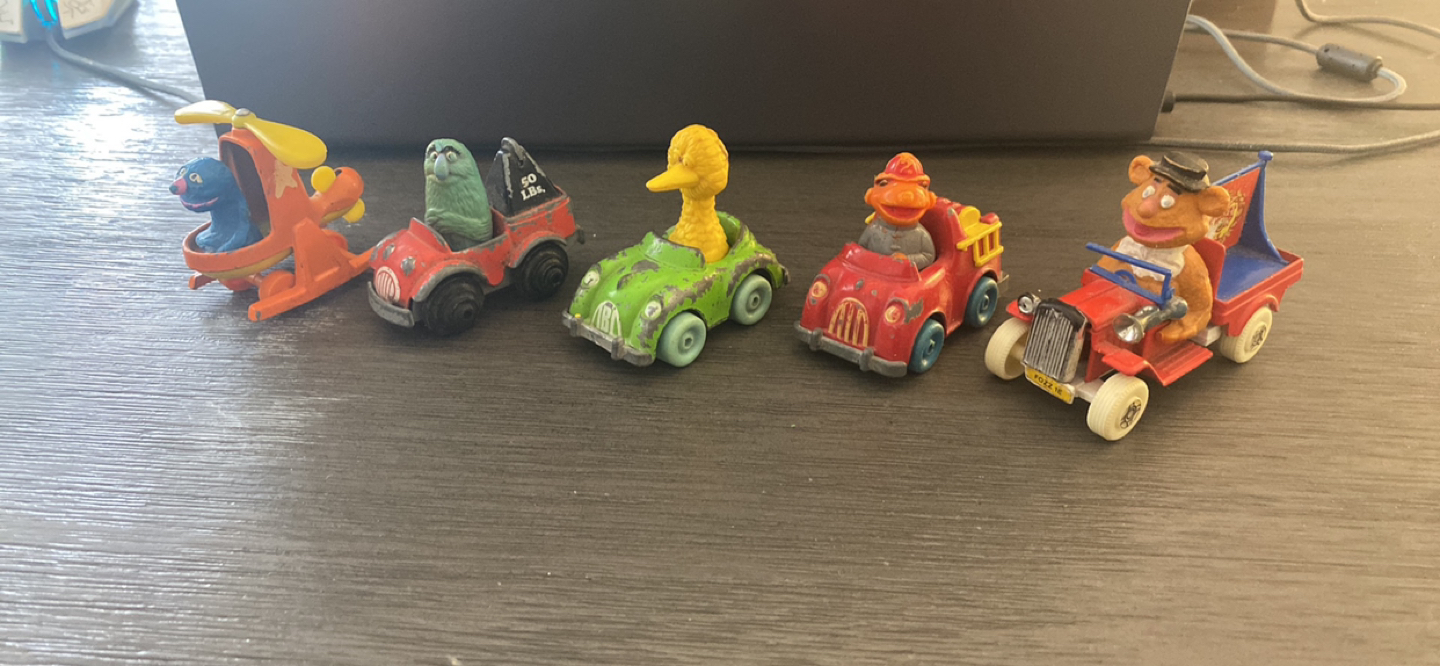 Vintage toy cars lot! Needs a new home! - photo 3
