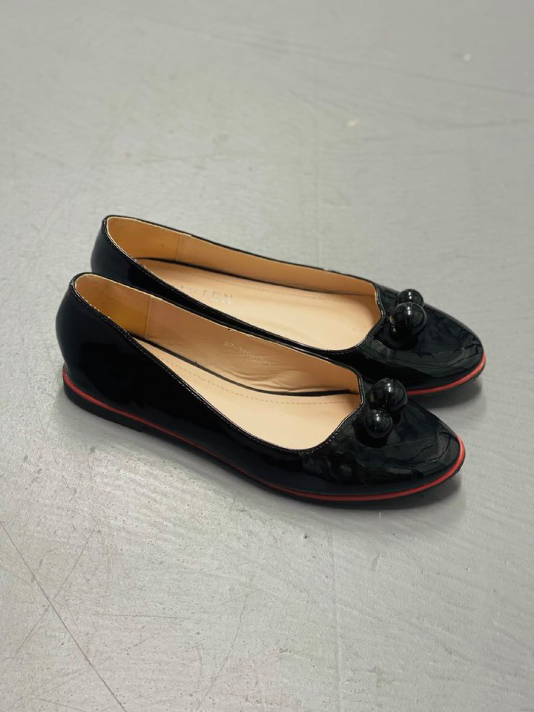 Black Flat Shoes - Size 38 - photo 2